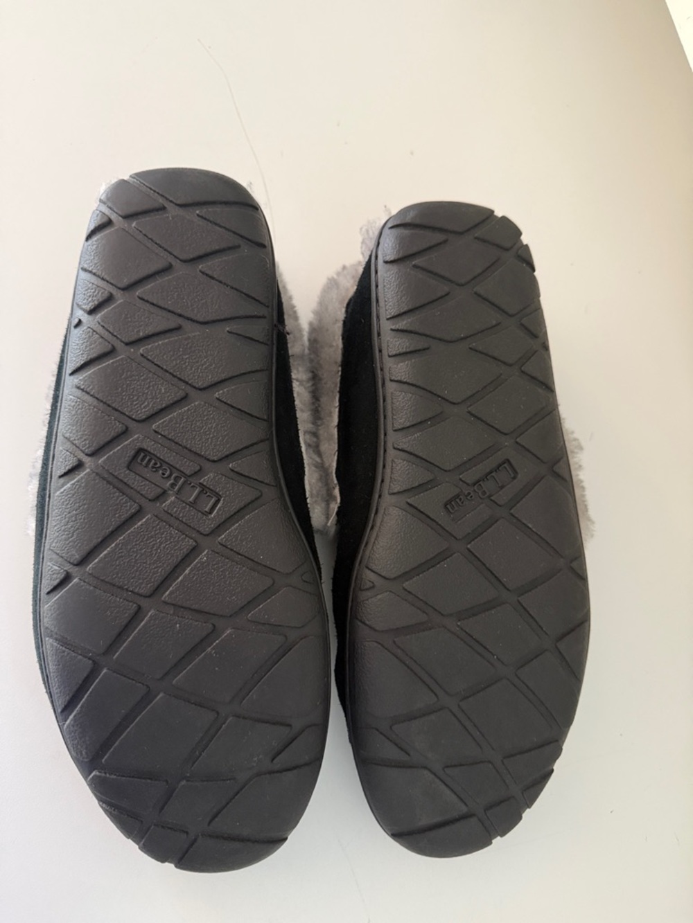 L.L. Bean Wicked Good Black Moccasins, Woman’s size 8 - Picture 7 of 7